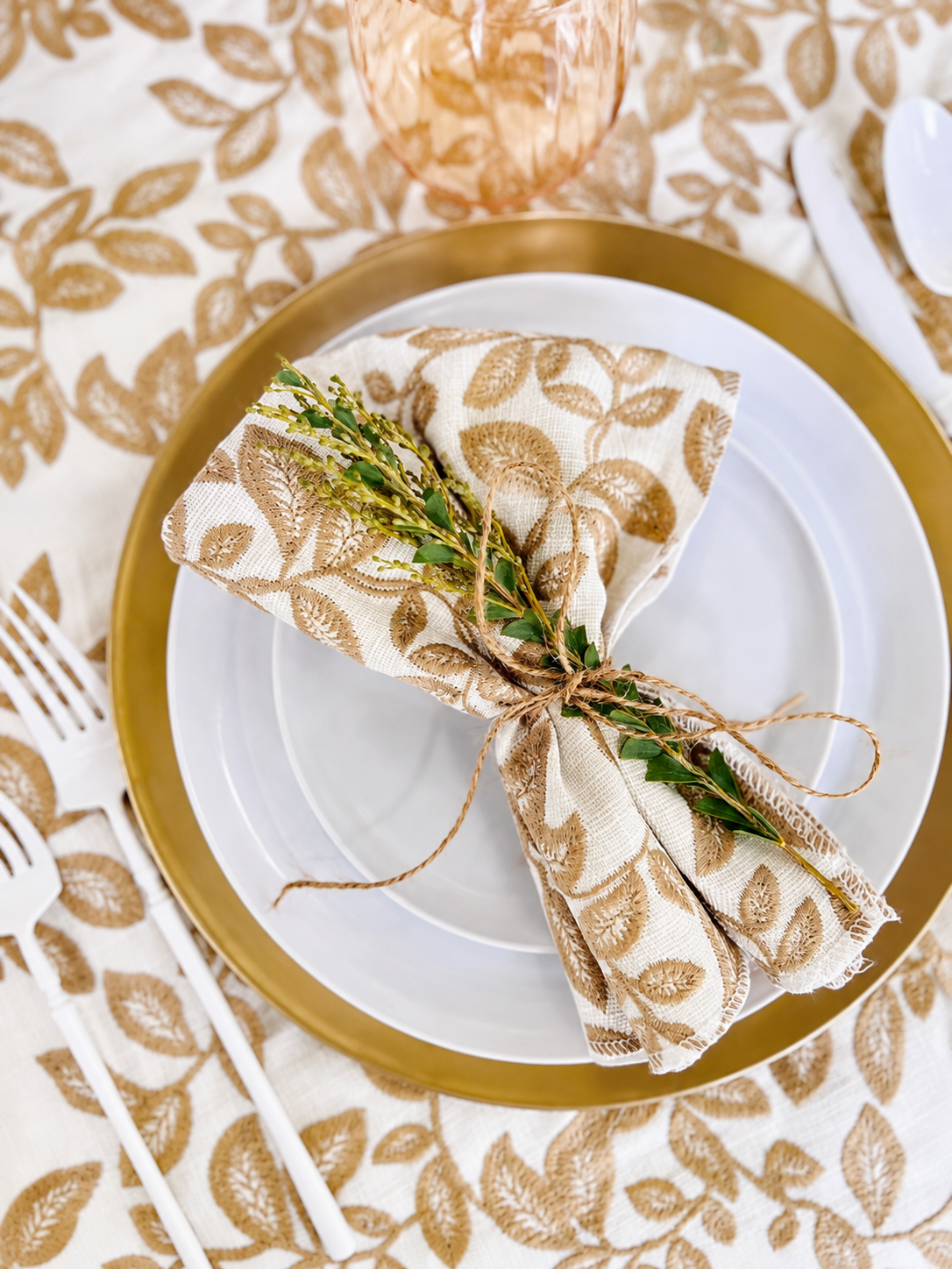 The Laurel Embroidered Leaf Tablecloth & Napkins