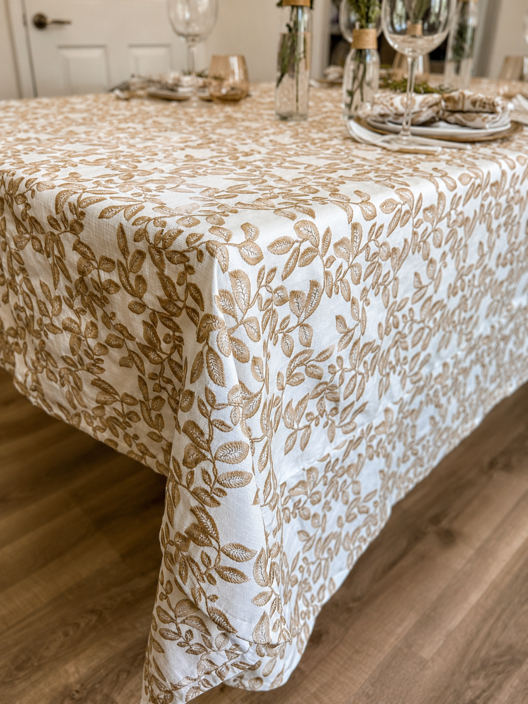 The Laurel Embroidered Leaf Tablecloth & Napkins