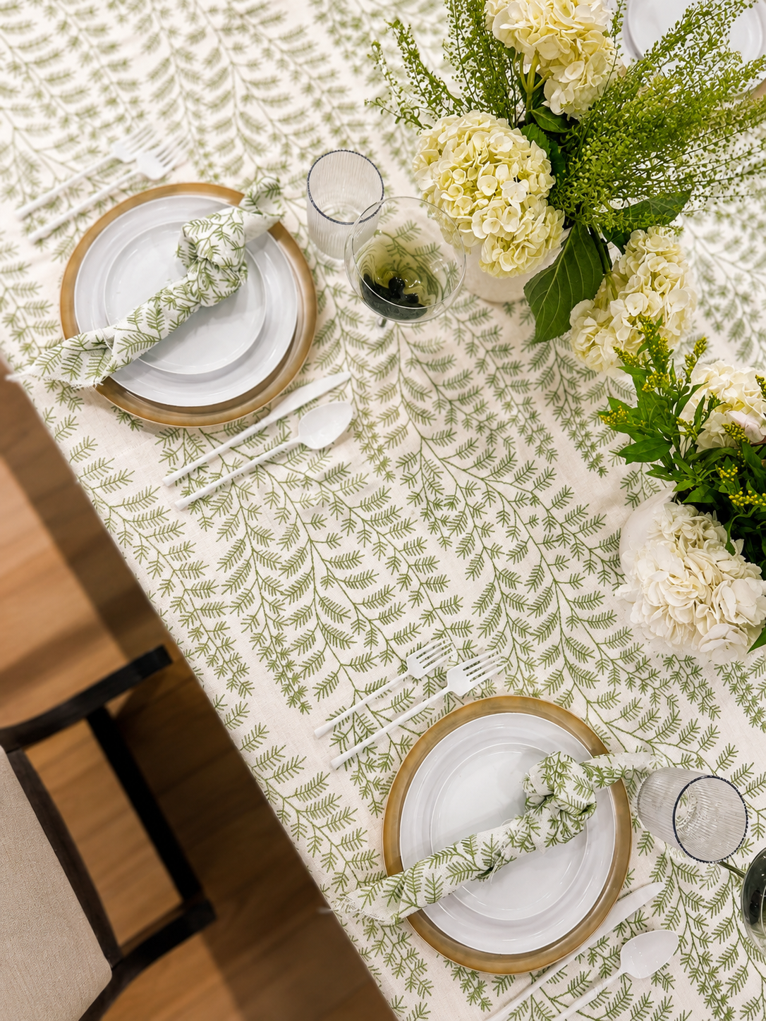 The Jardin Green Embroidered Tablecloth & Napkins