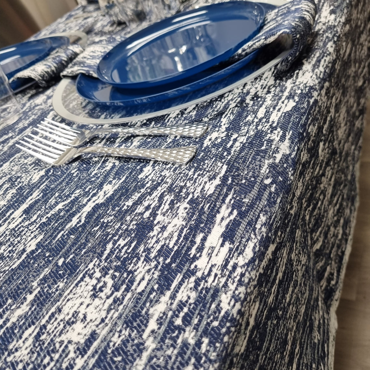 Double Sided Metallic Navy/Silver Tablecloth