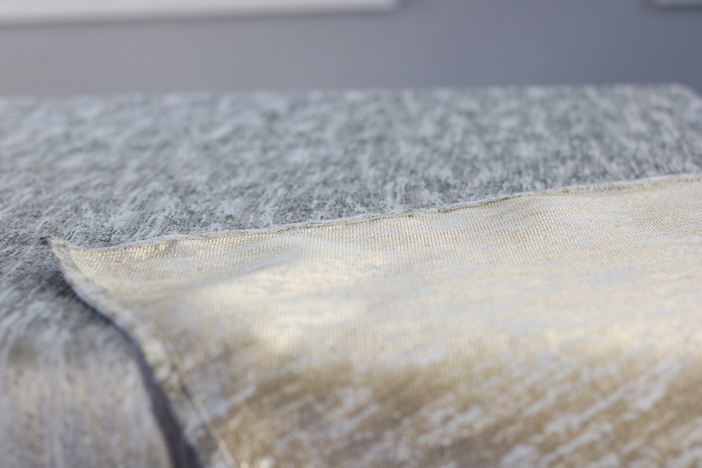 Double Sided Metallic Gold/Silver Tablecloth